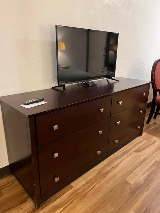 Partial Ocean View King Room W or Balcony & Kitchenette