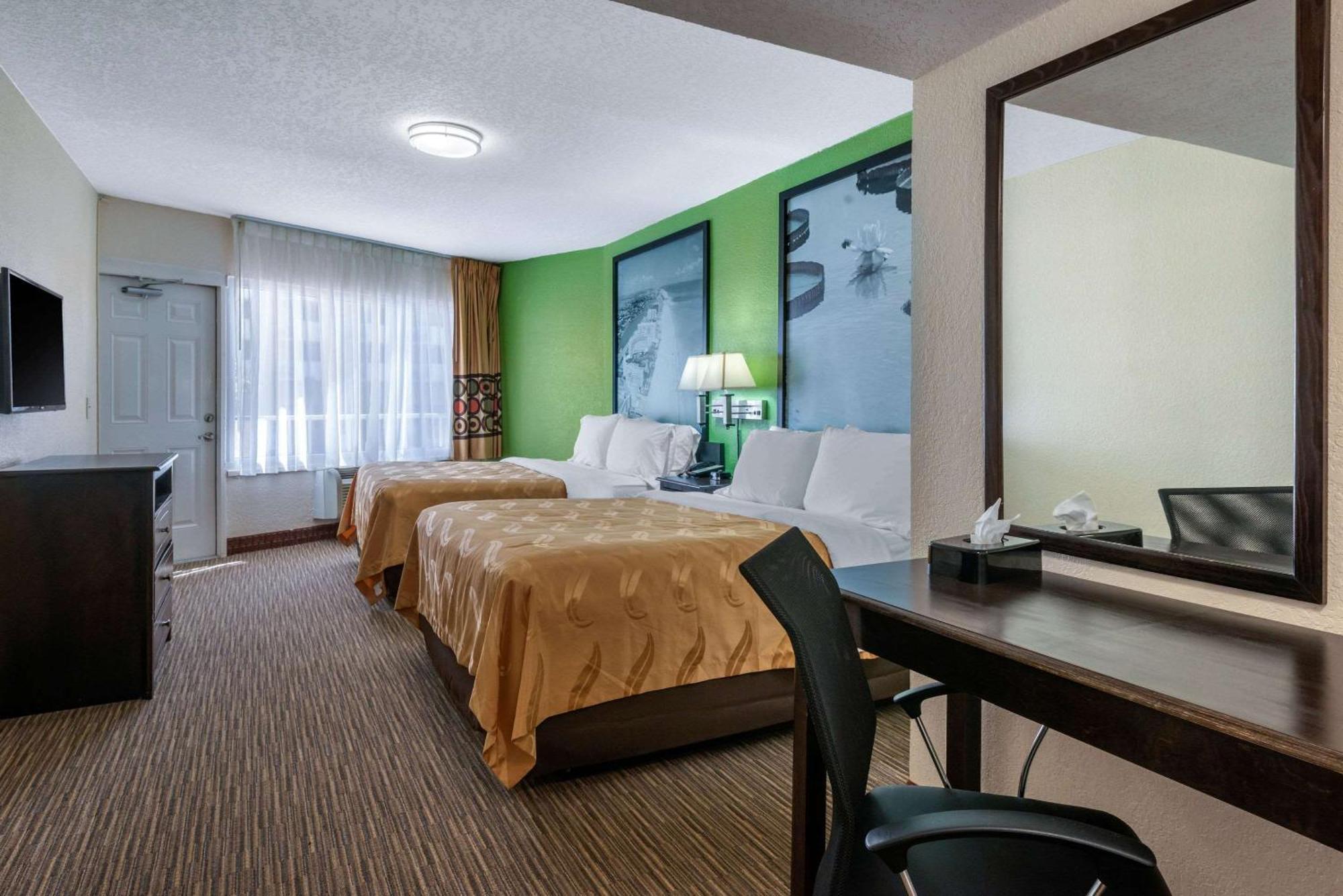 Double Room with Two Double Beds - Accessible/Non-Smoking