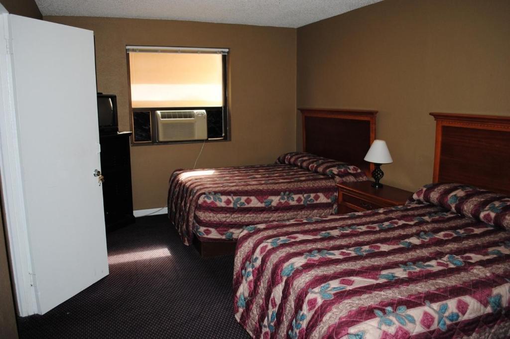 Double Room Two Double Beds Smoking