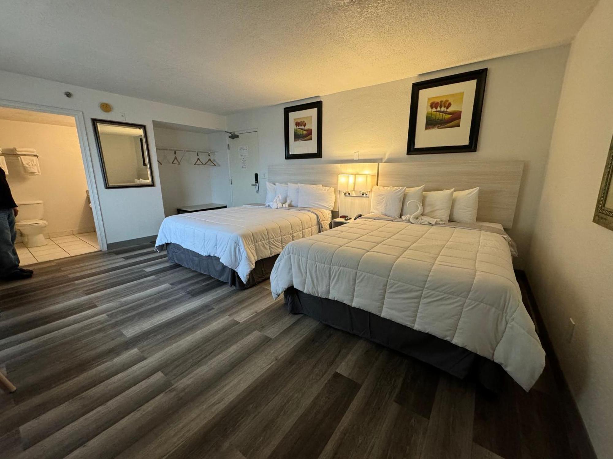 Queen Room City View