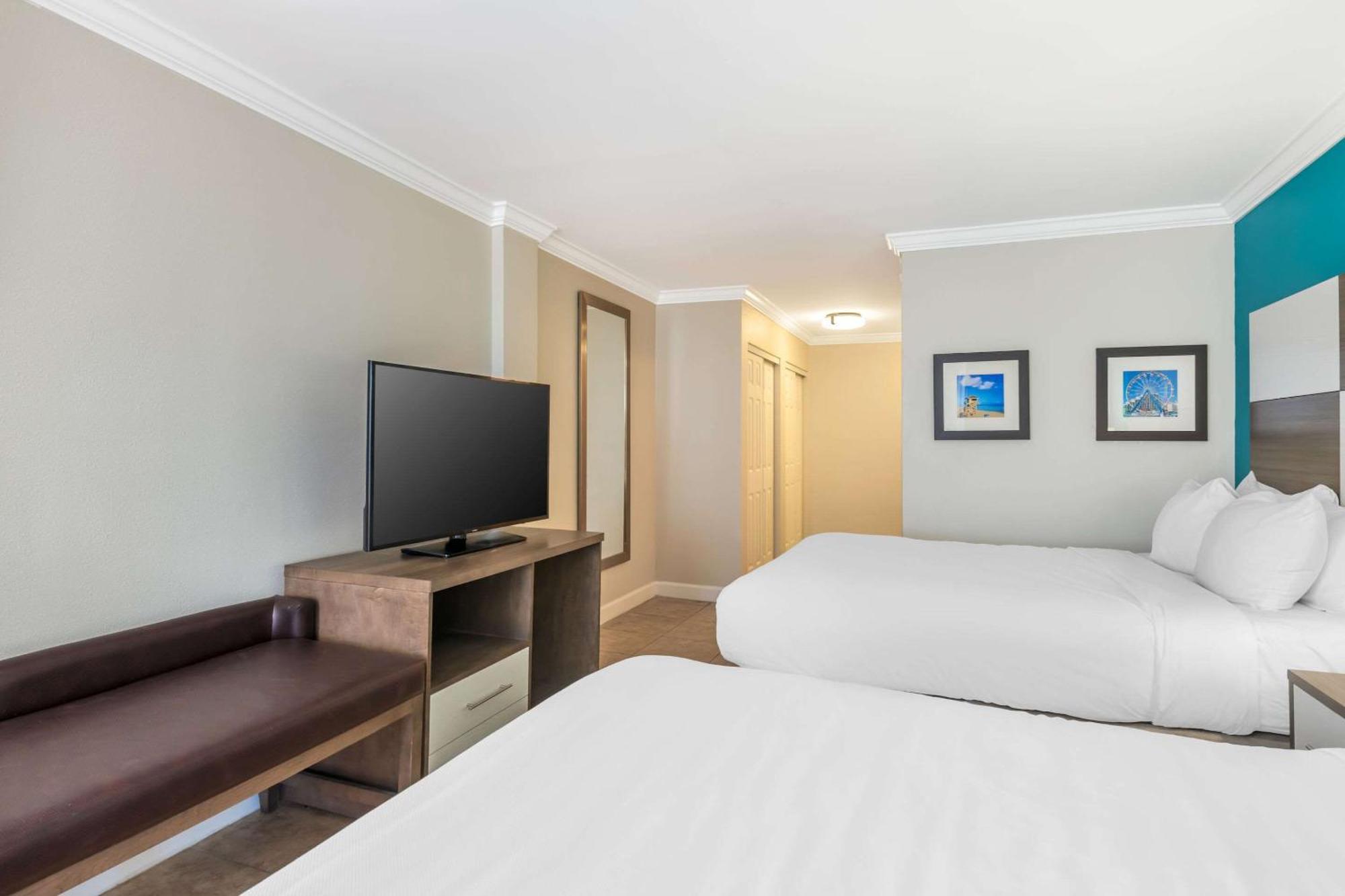 Queen Suite Two Queen Beds Balcony or Oceanfront Upper Floor
