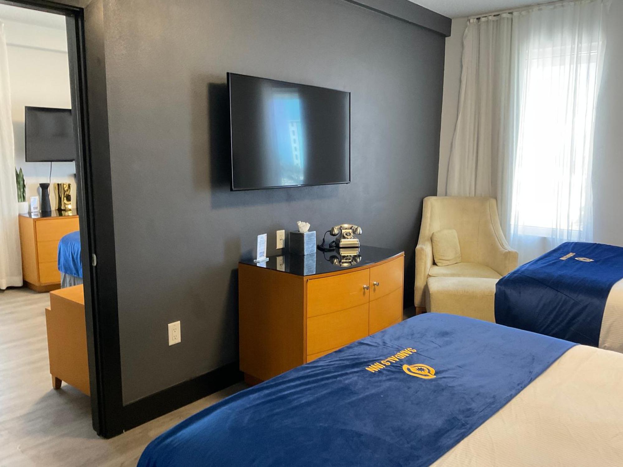 Two-Bedroom Suite