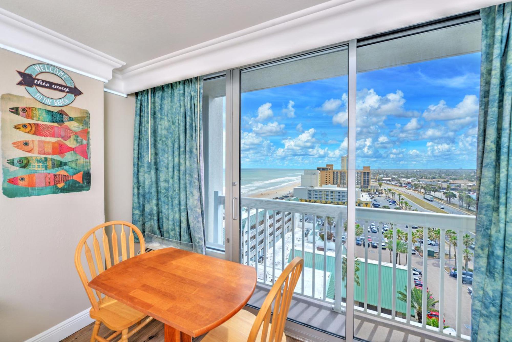 Deluxe Double Room Side Sea View