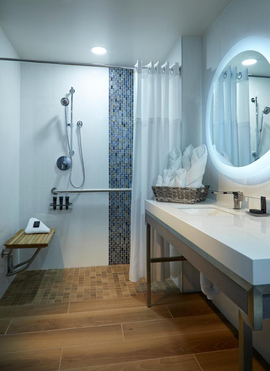 Queen Room with Two Queen Beds - Disability Access