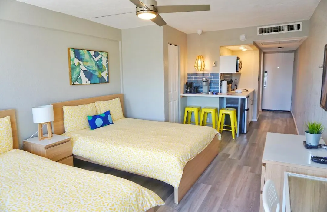 Daytona Inn Studios-1