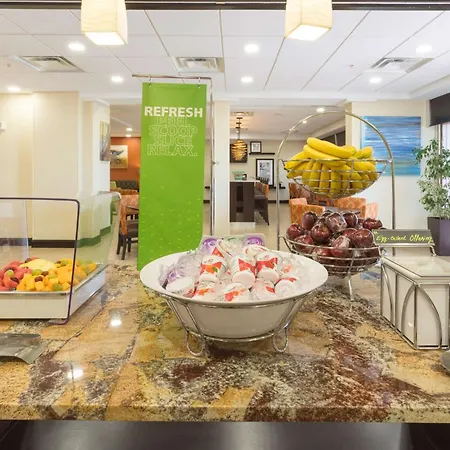 Hampton Inn Daytona Beach/Beachfront-2