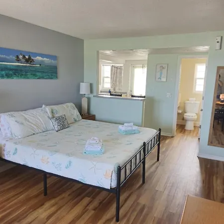 Studio 1 Motel - Daytona Beach-3